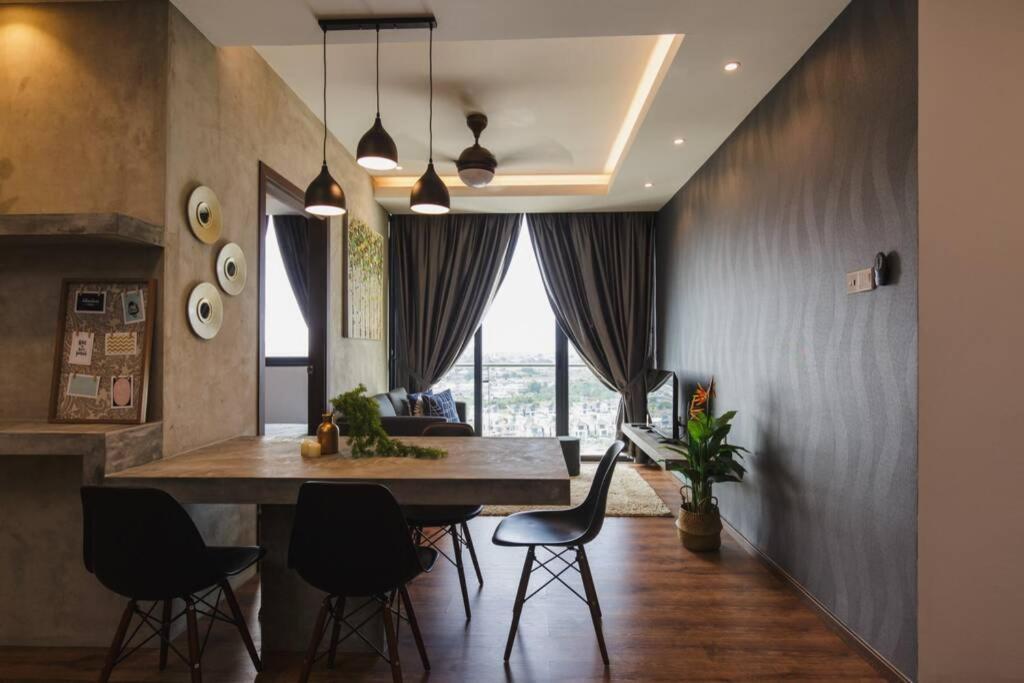 Jazz Suites 1 Vivacity Kuching Kültér fotó