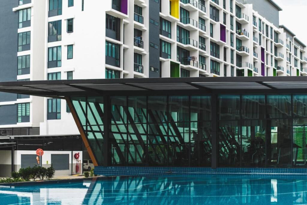 Jazz Suites 1 Vivacity Kuching Kültér fotó