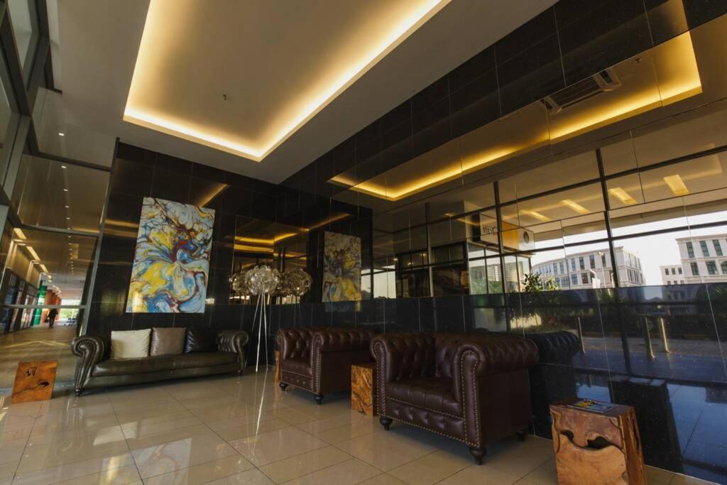 Jazz Suites 1 Vivacity Kuching Kültér fotó
