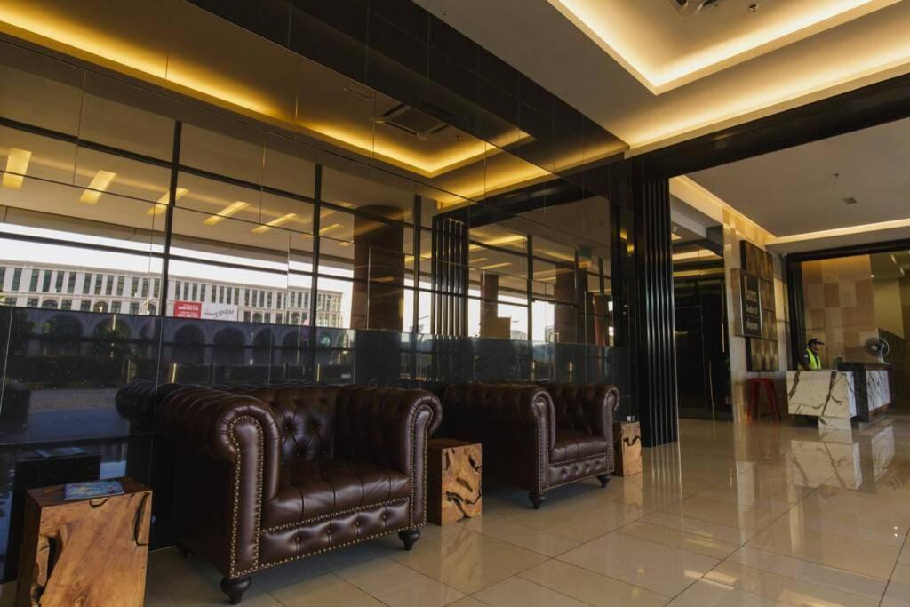 Jazz Suites 1 Vivacity Kuching Kültér fotó
